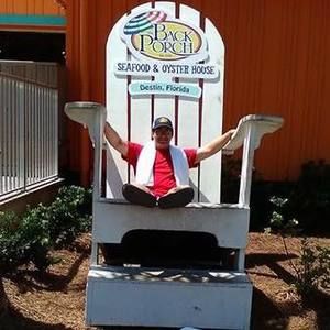 Meet your Posher, Leroy